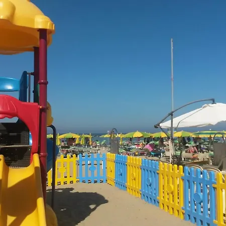 Orchidea 3* تْشيزيناتيكو