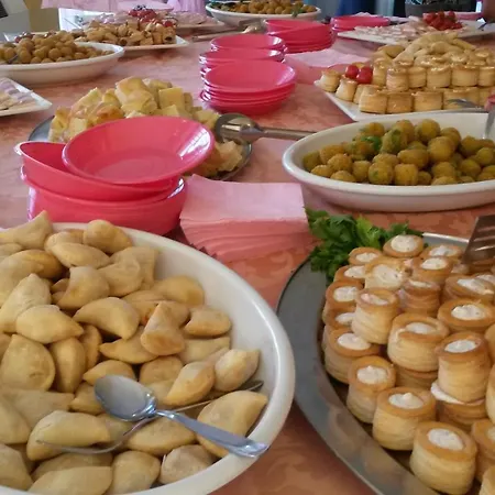 Orchidea ホテル 3*