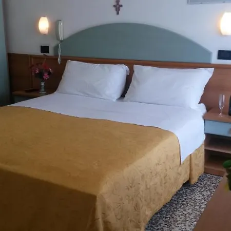 Orchidea Hotel 3*